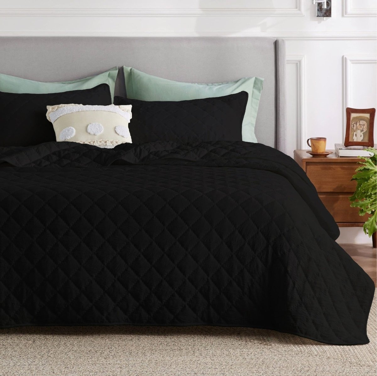 DIAMOND QUILTED SUMMER BEDSPREAD - BLACK - Waqashomeltd