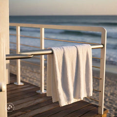 Egyptian Cotton, Zero Twist 600GSM Bath Towel-White - Waqashomeltd