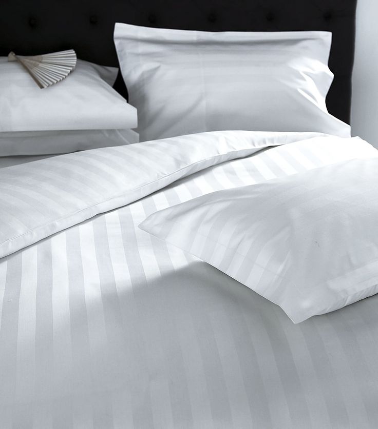 EXCLUSIVE LUXE COLLECTION BED SET 5PCS - SUPER WHITE STRIPES - Waqashomeltd