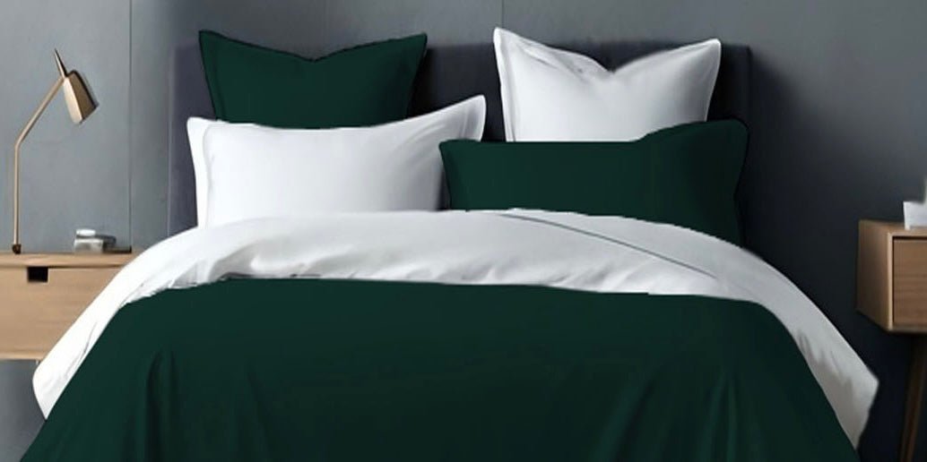 REVERSIBLE GREEN&WHITE - 7 PCS DUVET COVER SET - Waqashomeltd